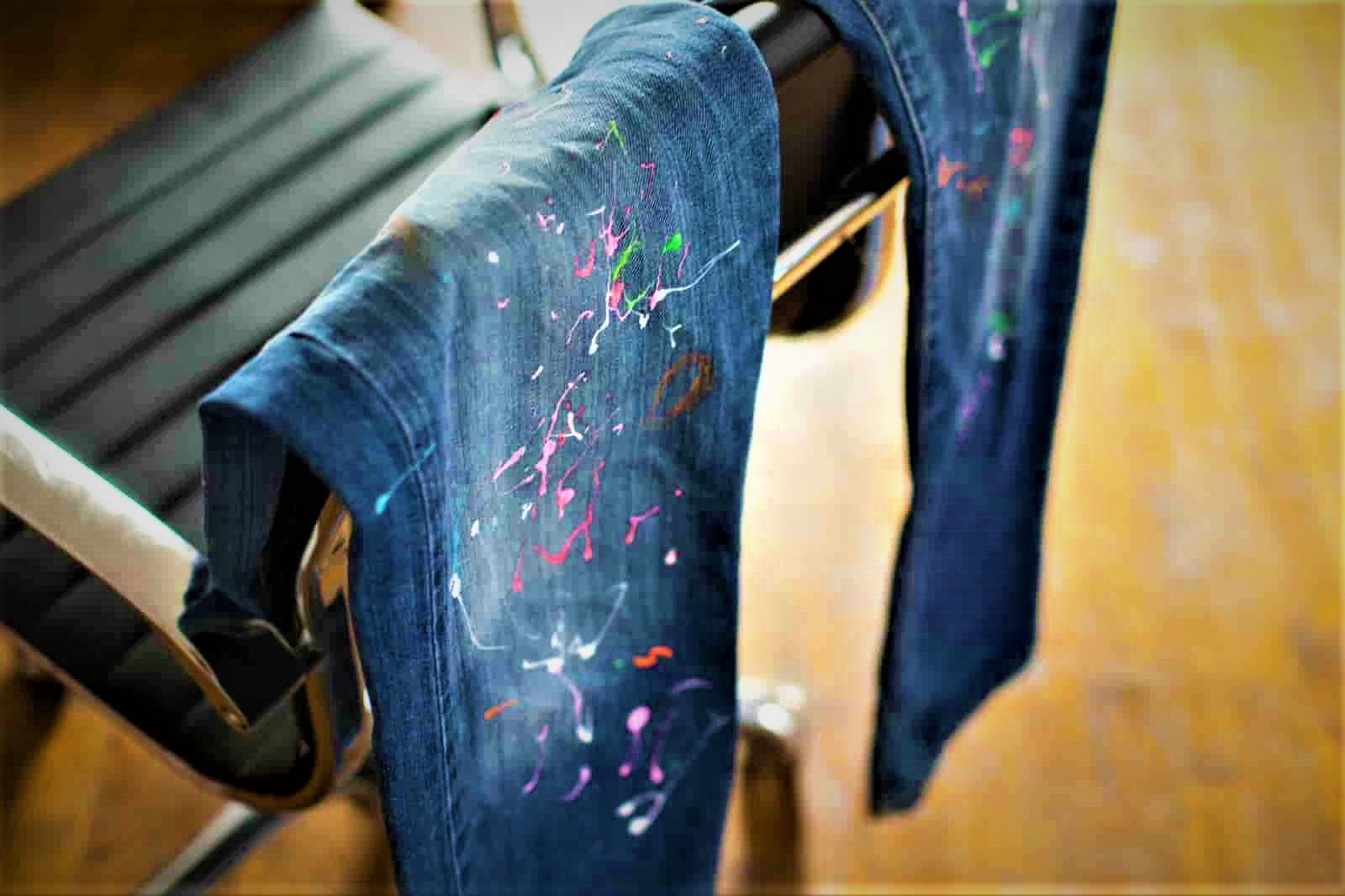 Чем оттереть краску с джинсов
