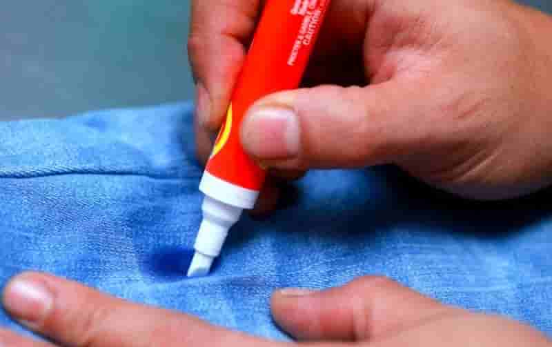 Как удалить пятно от чернил шариковой ручки