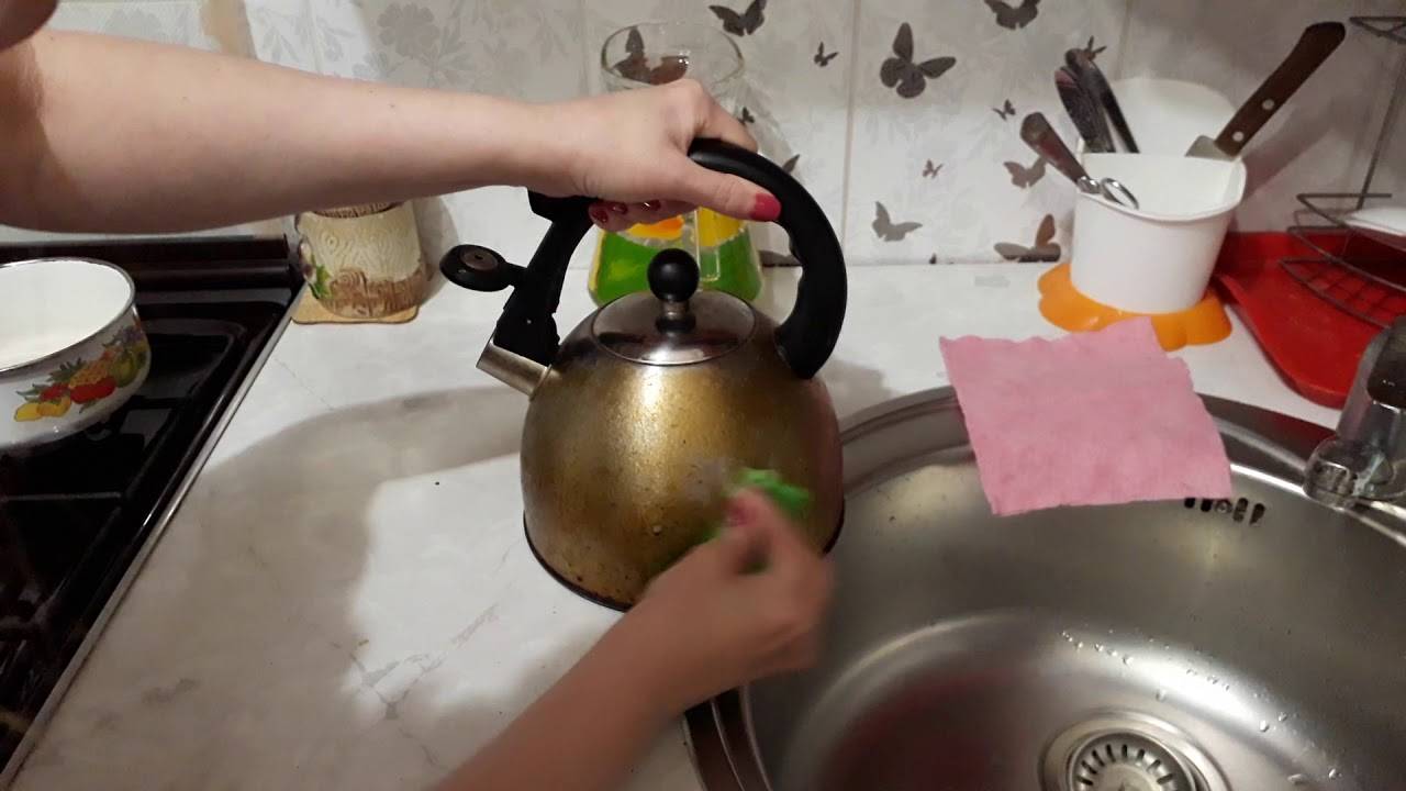 Как отмыть чайники от жира снаружи